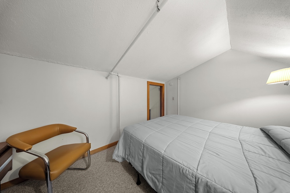 Evergreen Valley Inn - photo 18