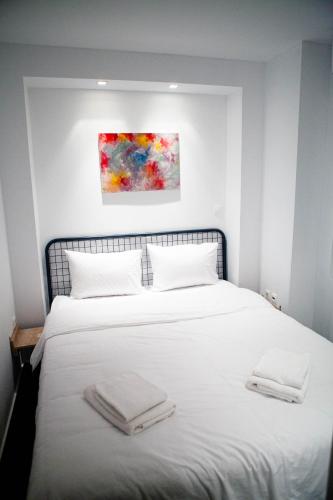 Warm & Trendy Apartment — 4-Star Luxury Hotel in Athens, Greece