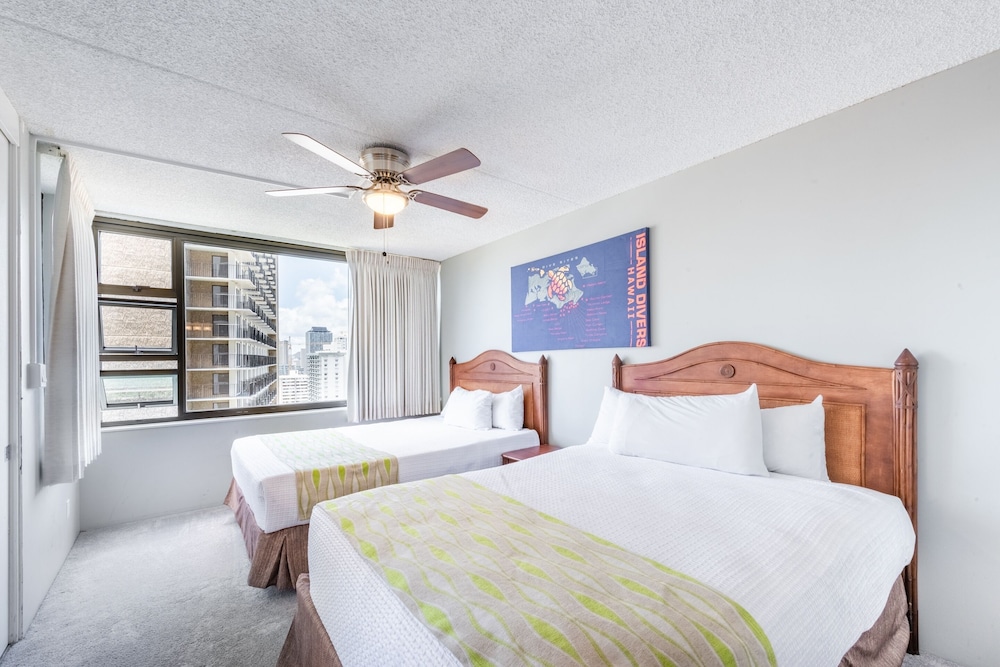 Waikiki Banyan High Level Condo with Private Lanai by Koko Resort Vacation Rentals - photo 31