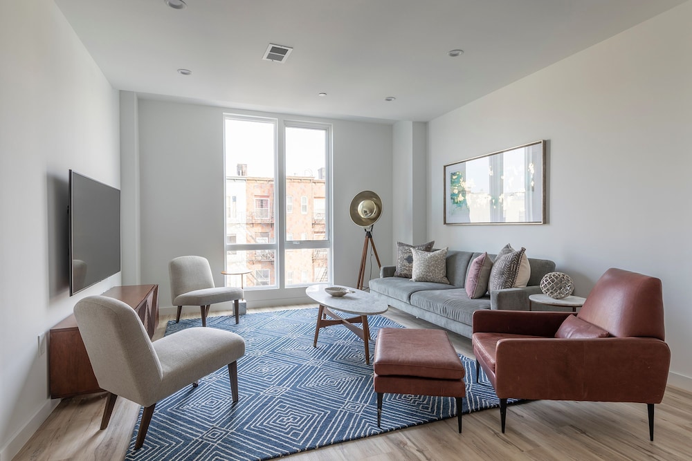 Sun Drenched 3br Loft With Outdoor Space Near Nyc 17656380 — Hoboken