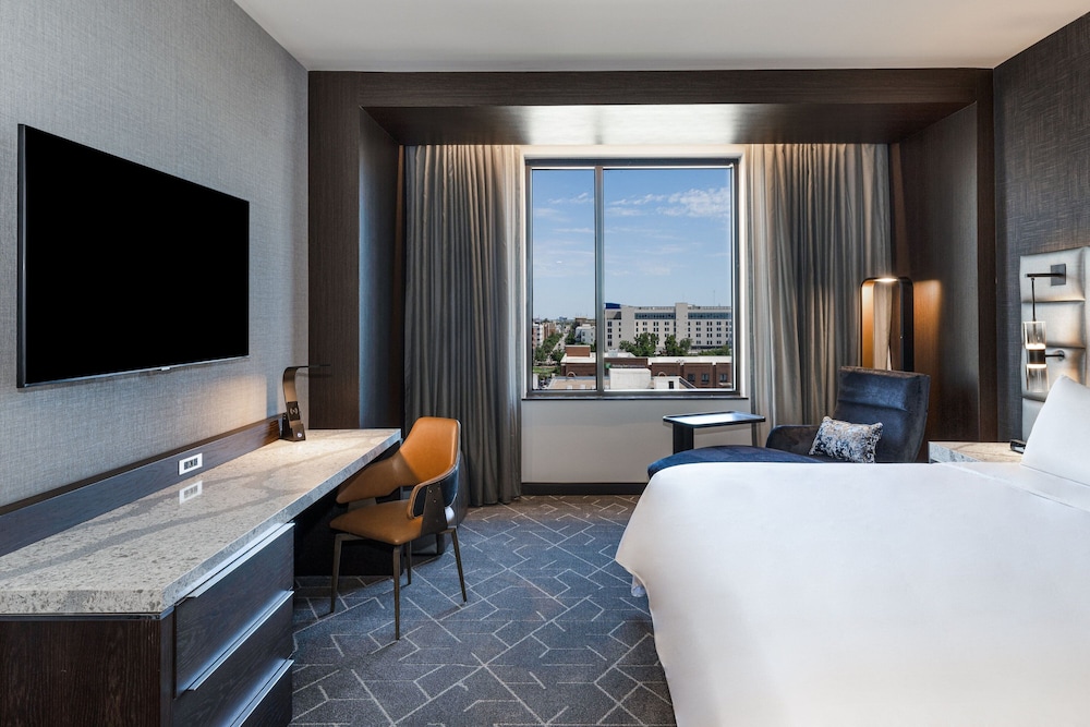 Renaissance Oklahoma City Downtown Bricktown Hotel - photo 12
