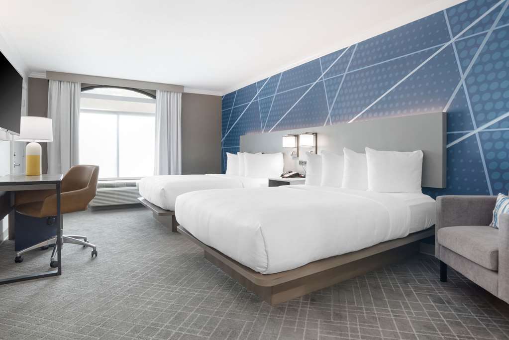 Comfort Inn & Suites New Orleans Airport North - photo 16