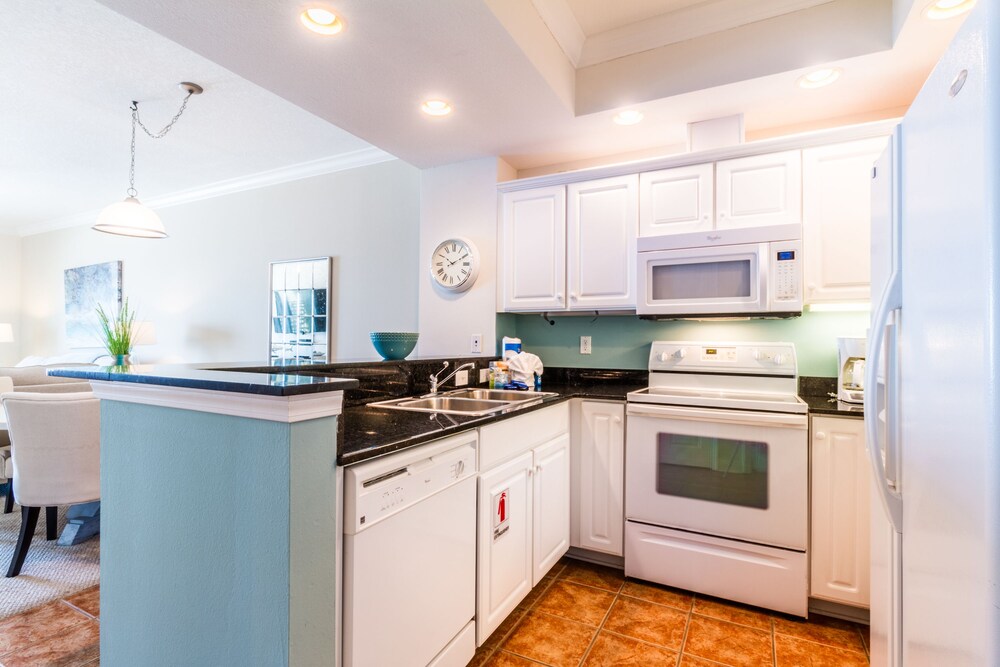 Crystal Shores by Luxury Gulf Rentals - photo 28