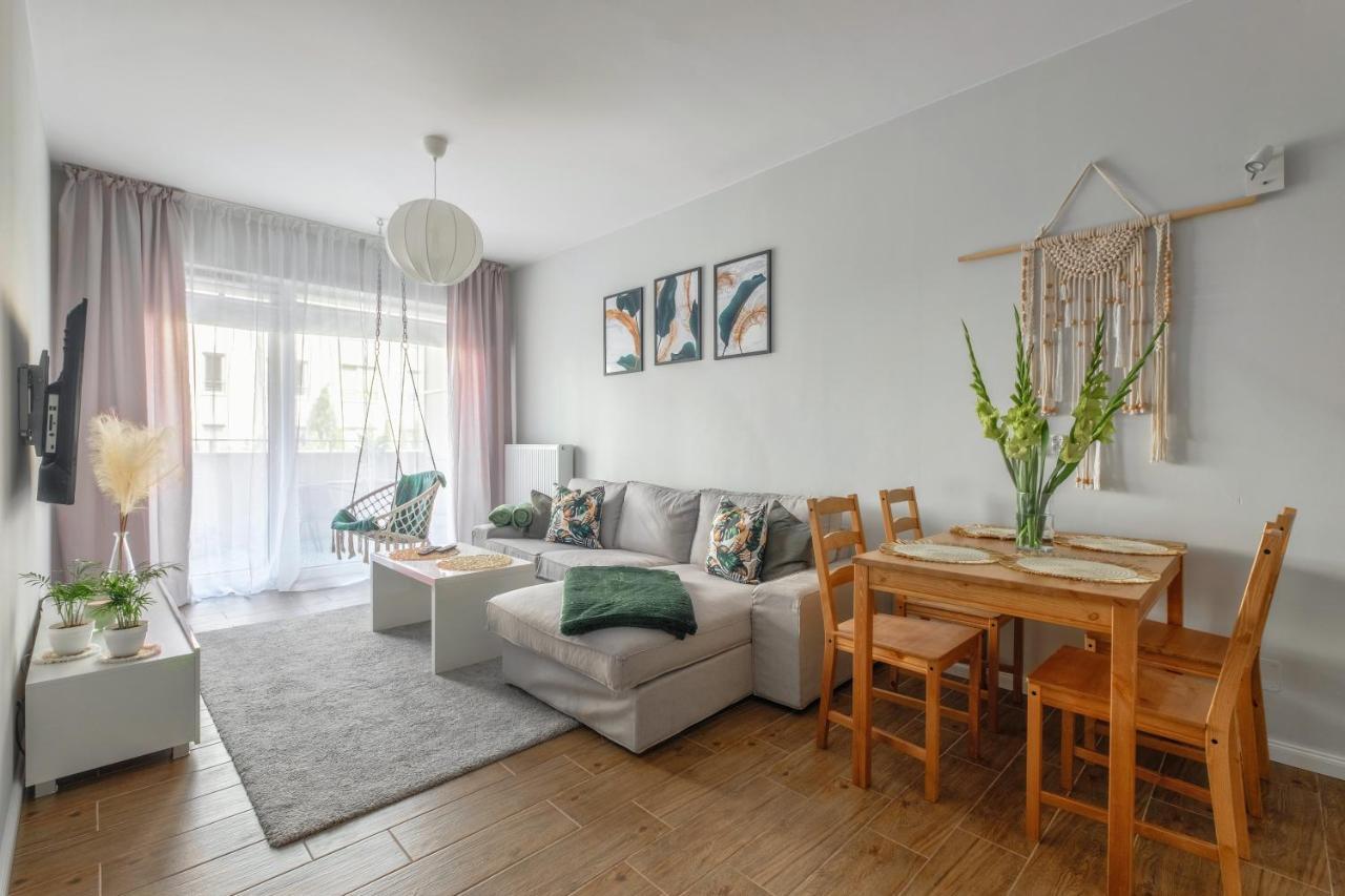 Boho Apartment Janow Z Miejscem Parkingowym — 4-Star Luxury Hotel in Lodz, Poland
