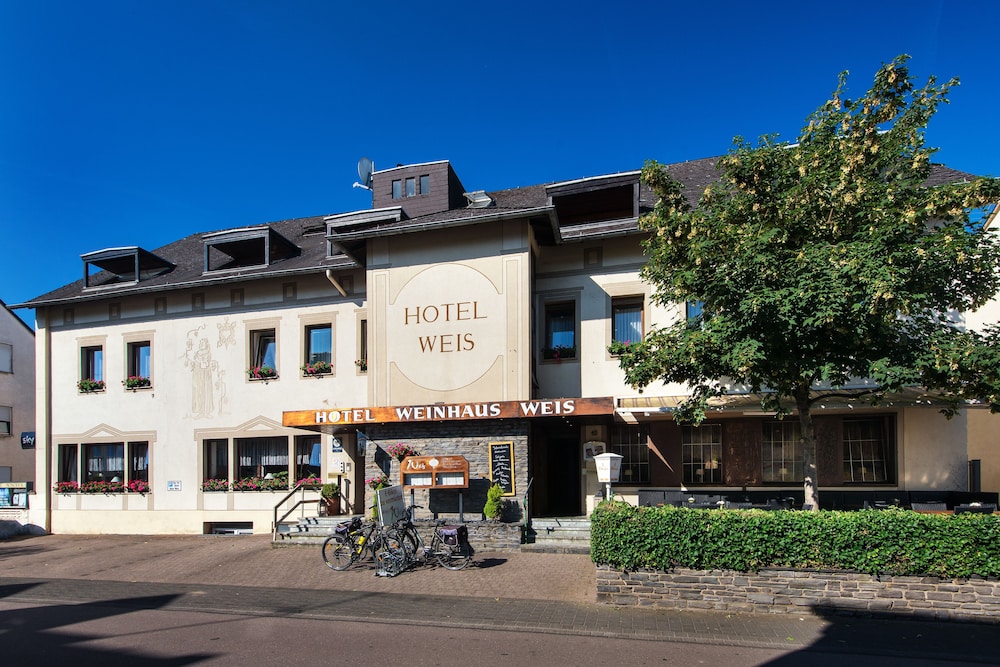 Hotel Weinhaus Weis — hotel in Leiwen