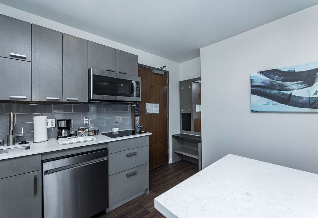 Hyatt House Rochester Mayo Clinic Area - photo 10