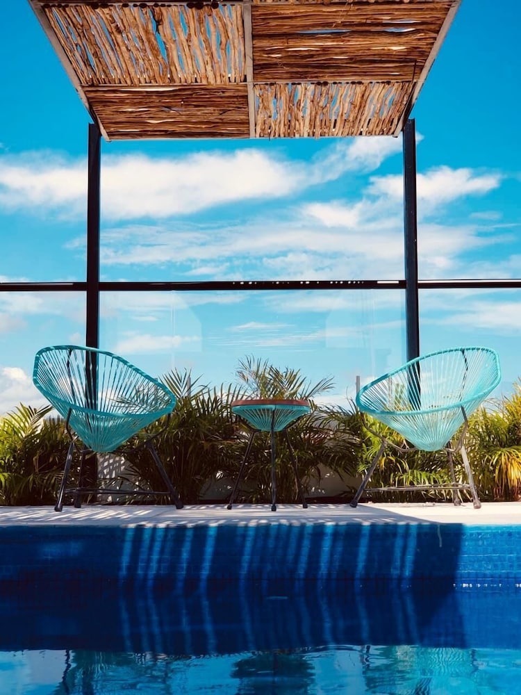 Rooftop pool