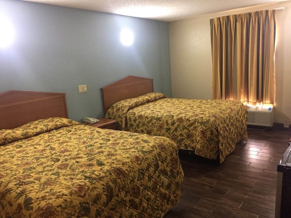 Briarwood Inn - last minute hotel in Pine Bluff