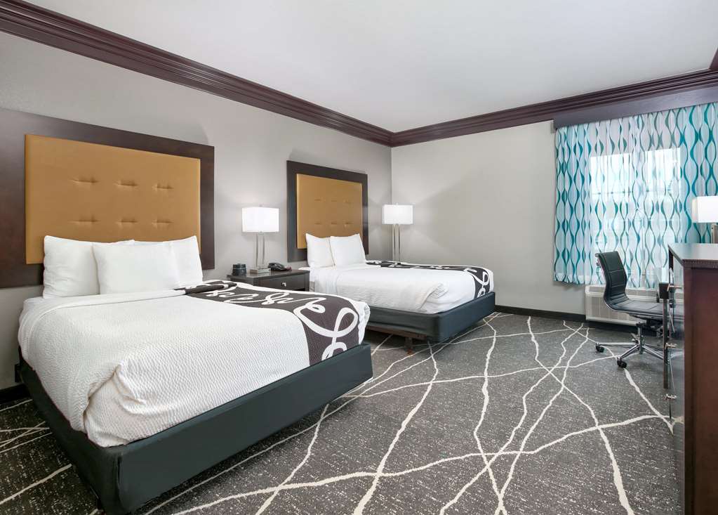 La Quinta Inn & Suites by Wyndham Little Rock Bryant - photo 10