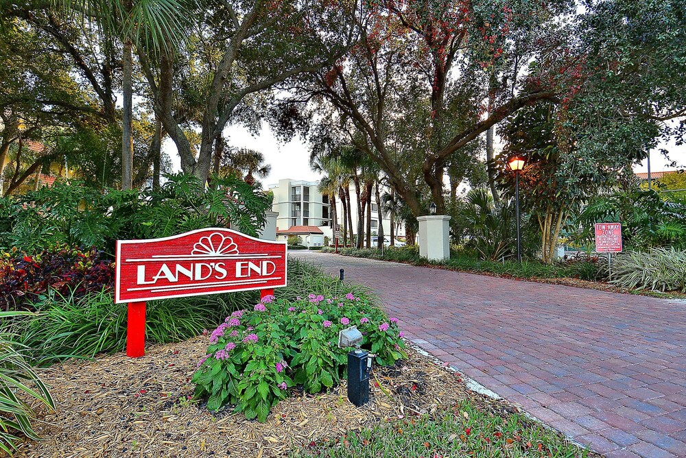 Land's End 8 306 Beach Front Premier - photo 33