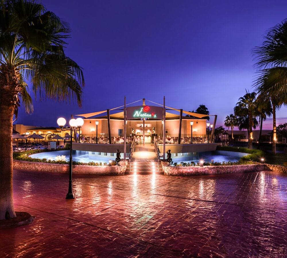 מזון ומשקאות