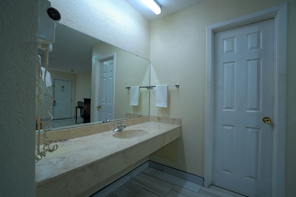 Texas Inn San Benito near Harlingen - photo 47