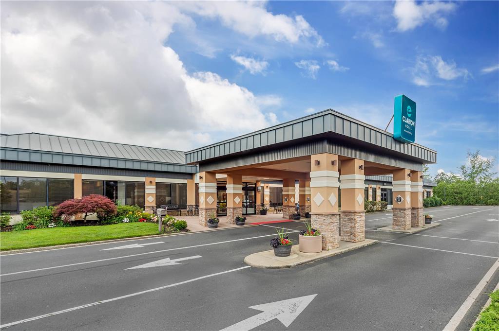 Clarion Hotel & Conference Center Toms River — hotel in Toms River