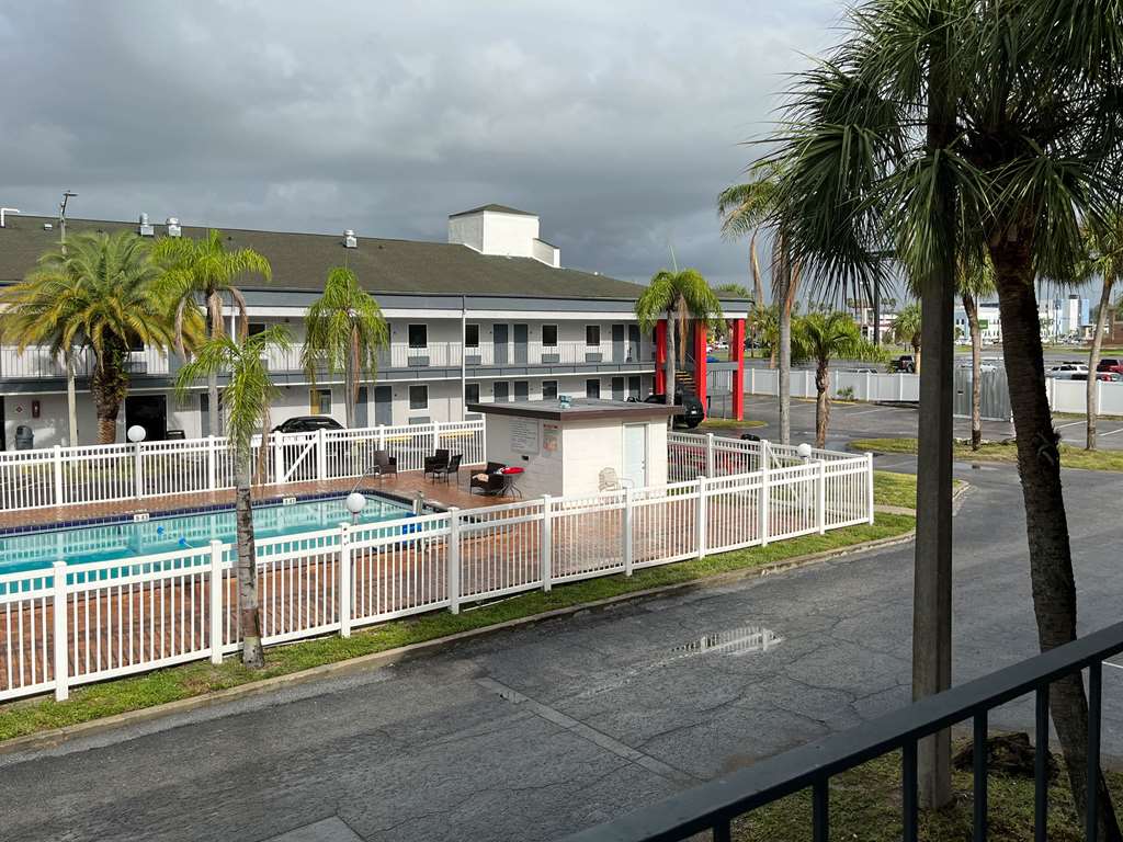 Motel 6 New Port Richey FL - photo 6