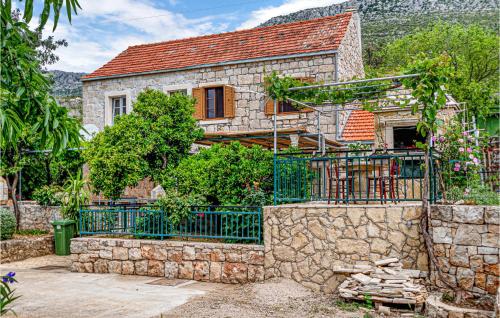 2 Bedroom Awesome Home In Orebic — 4-Star Luxury Hotel in Orebic, Croatia