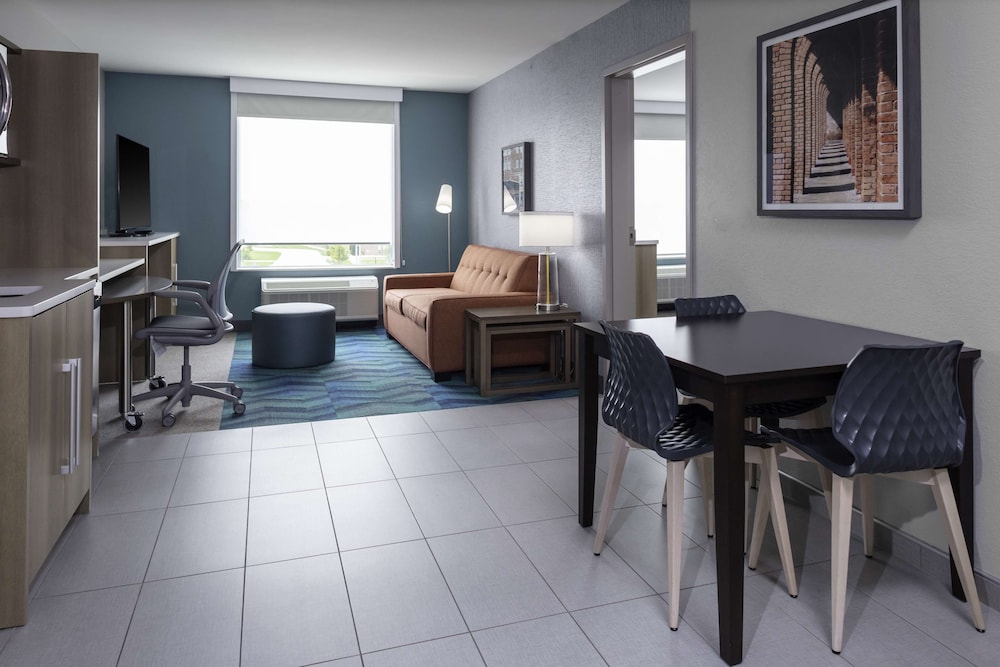 Home2 Suites by Hilton Fort Wayne North - photo 4