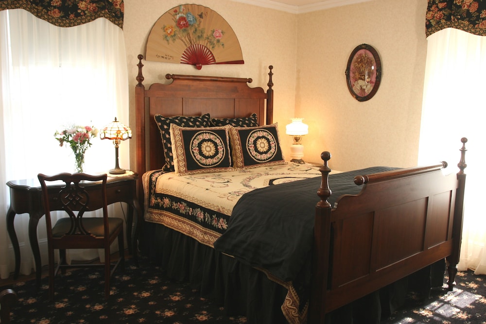Isaiah Jones Homestead Bed & Breakfast - photo 3