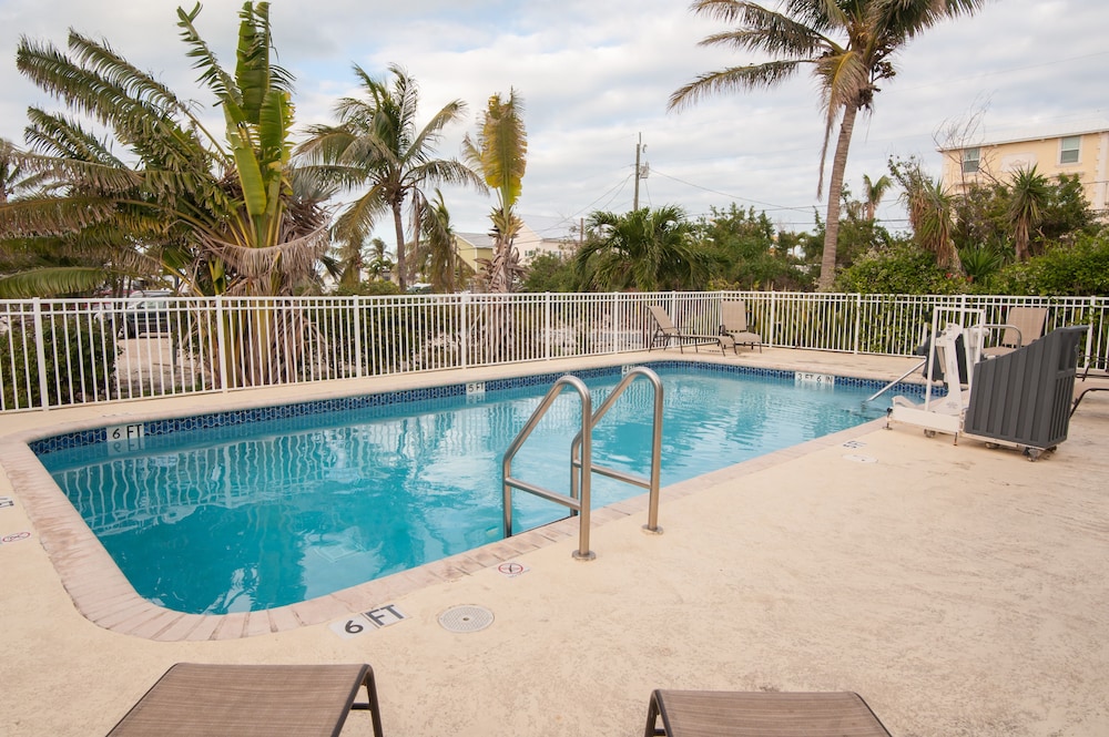 Blackfin Resort and Marina - photo 13