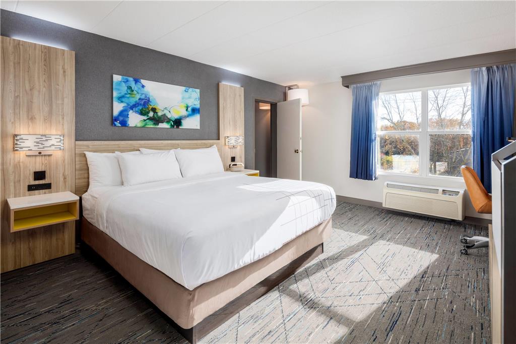 La Quinta Inn & Suites by Wyndham Lexington Park Patuxent - photo 13