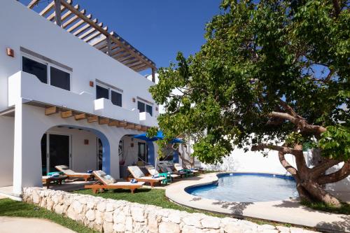 Casa Sienna Lia Spacious House — 4-Star Luxury Hotel in Isla Mujeres, Mexico
