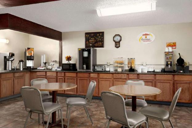 Super 8 by Wyndham Carlsbad - photo 14