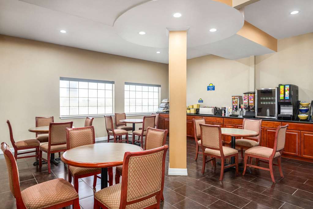 Days Inn by Wyndham San Antonio Near Fiesta Park - photo 30