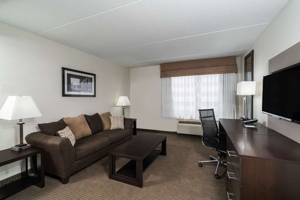 Wingate by Wyndham Bowling Green - photo 16