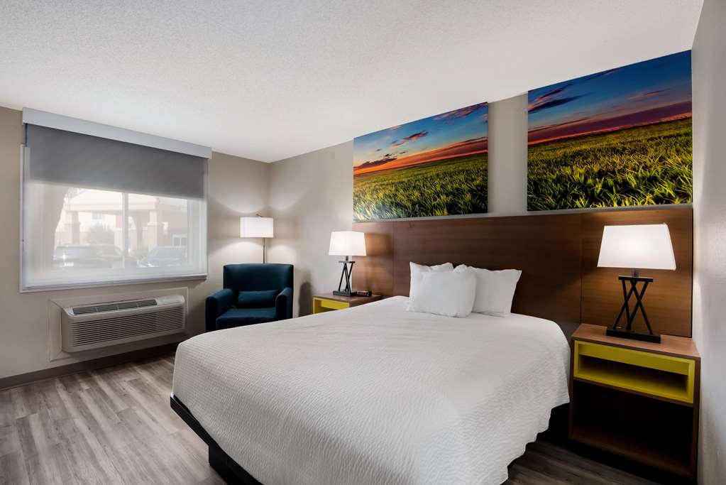 Days Inn by Wyndham Ankeny Des Moines - photo 38