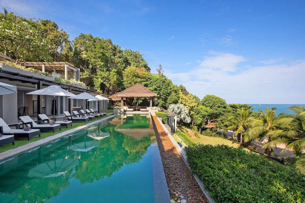 Sangsuri Villa 1 — 4-Star Luxury Hotel in Koh Samui, Thailand