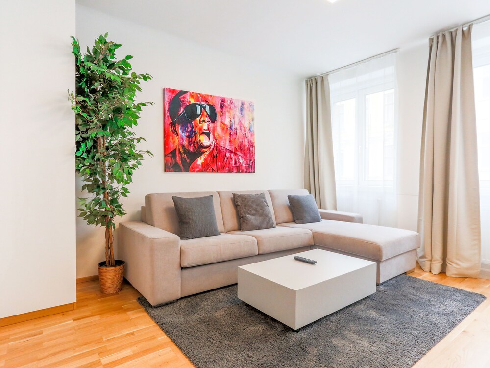 SKY9 Apartments Margareten — 4-Star Luxury Hotel in Vienna, Austria