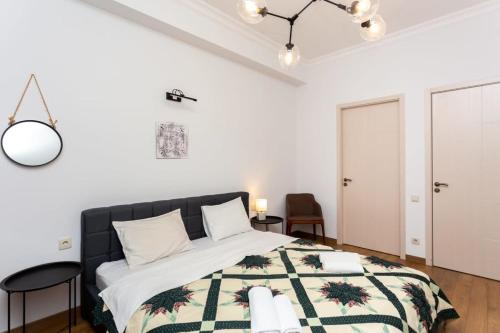 Super Cozy 2BR Apartment In Vake By Wehost