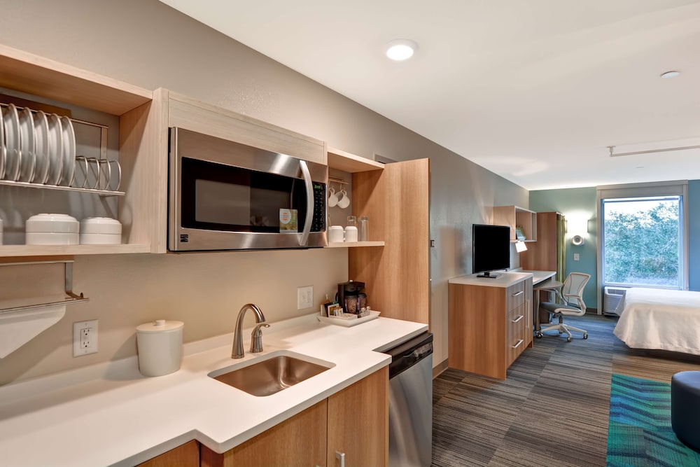 Home2 Suites by Hilton Tampa USF Near Busch Gardens - photo 14