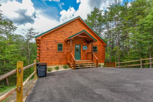 Crazy Like a Fox - carbon neutral hotel in Pigeon Forge