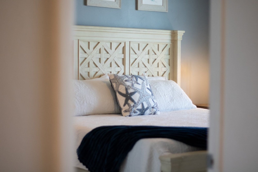 Indian Harbour Beach Club by Happy Palm Stays - photo 27