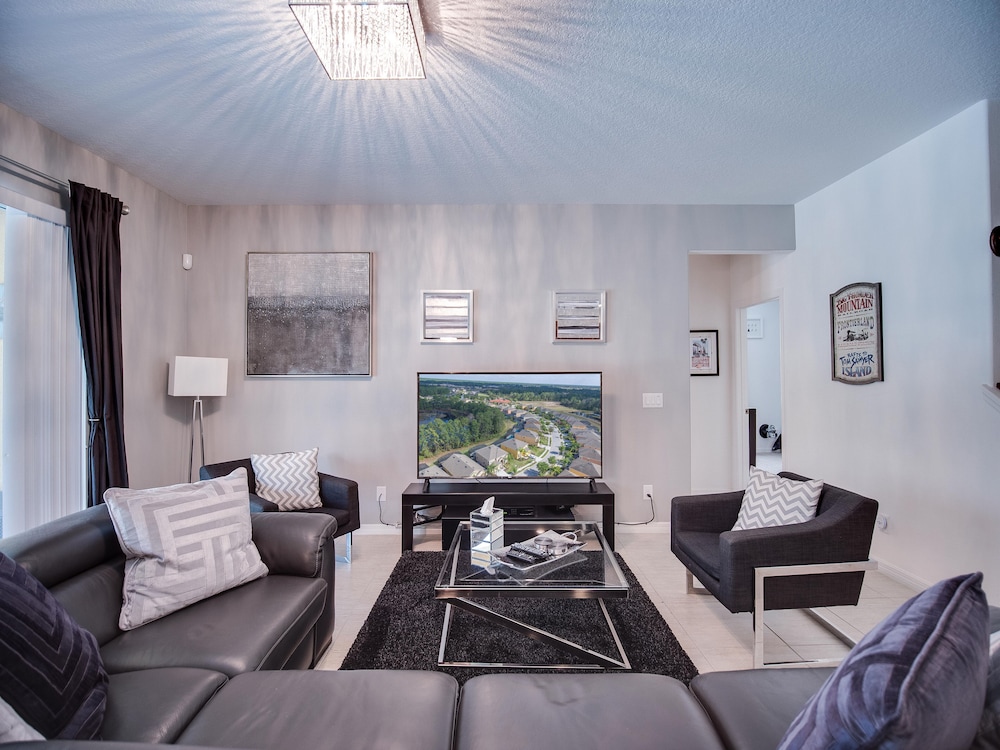 Blissful Retreat 6 Bedrooms - photo 25