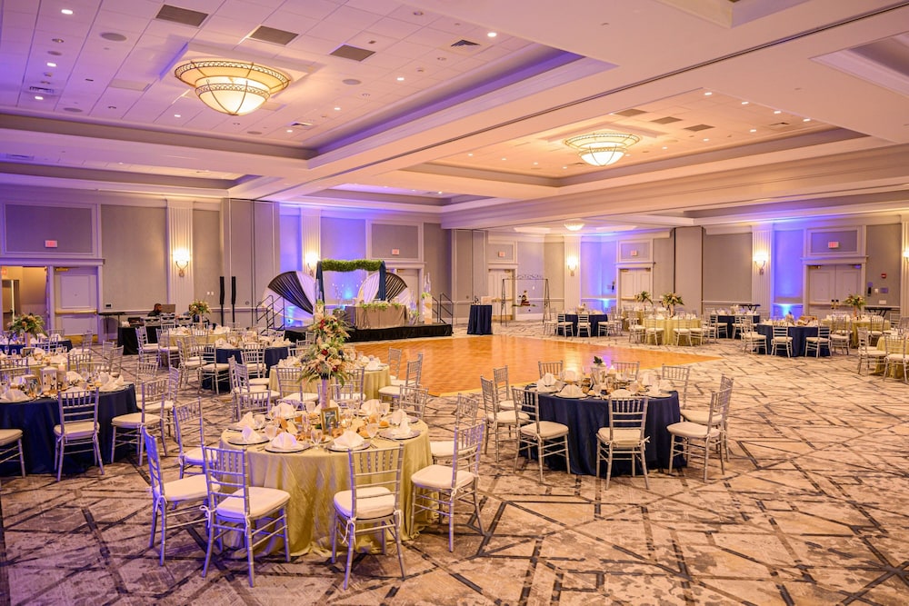 Philadelphia Airport Marriott - photo 9