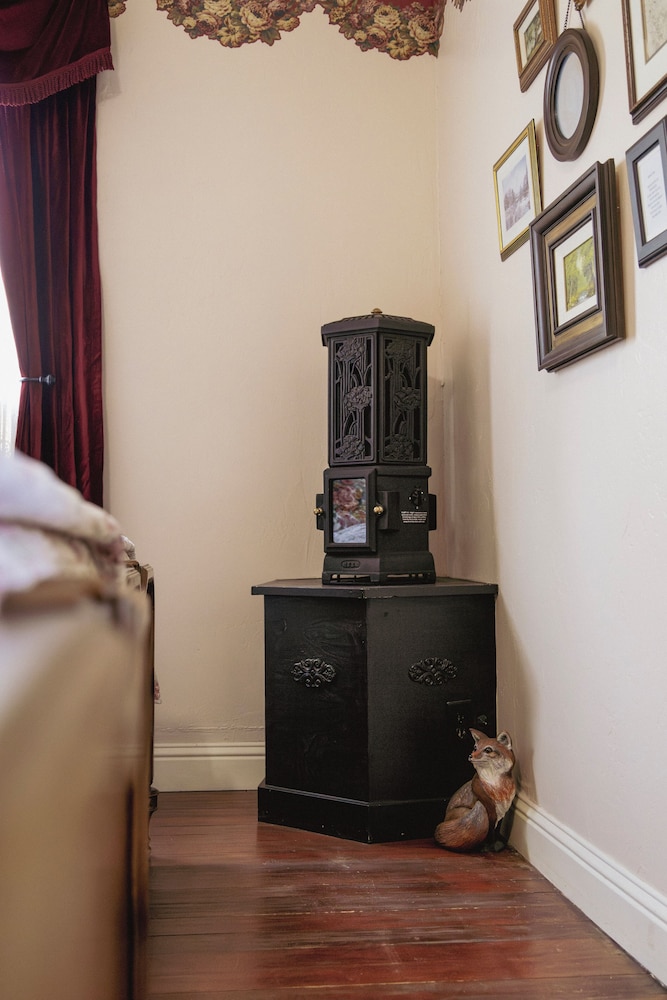 Weaverville Hotel - photo 14