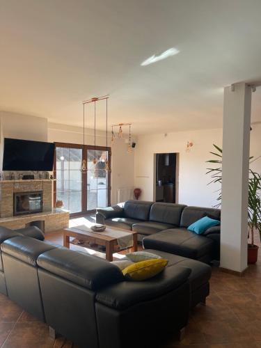 Sonnenhaus - carbon neutral hotel in Marpod