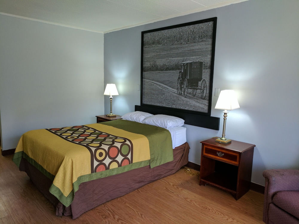 Sprucewood Inn - photo 5