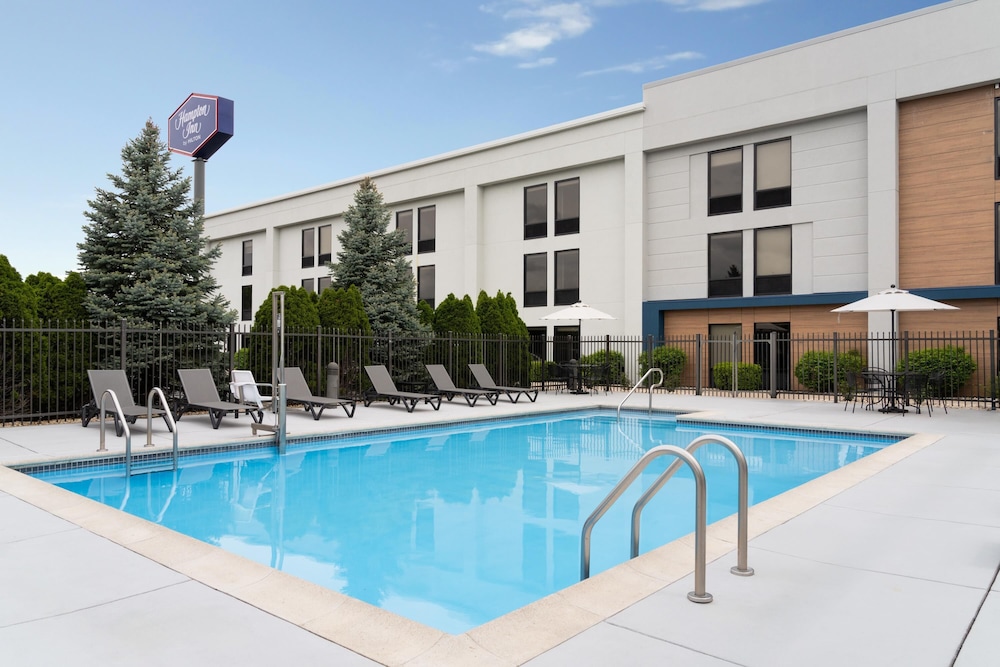 Hampton Inn Chambersburg - photo 25