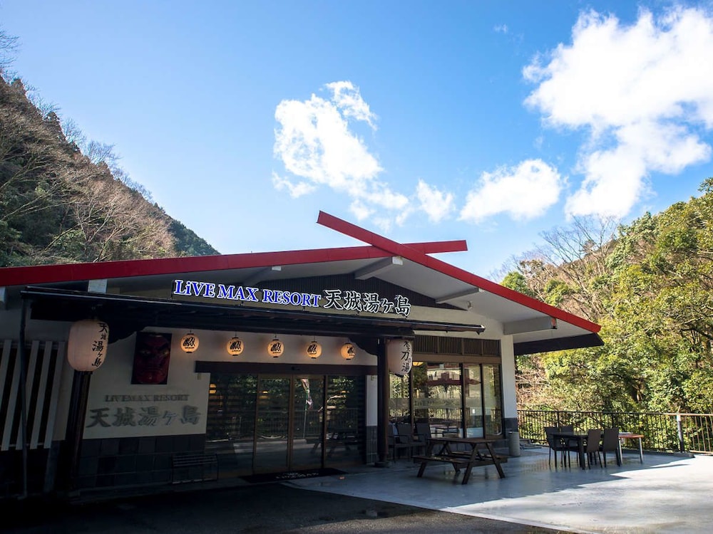 Livemax Resort Amagi Yugashima — hotel in Izu