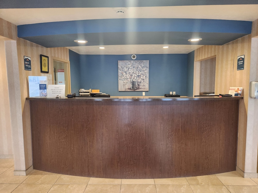 The Boardwalk Inn - photo 9