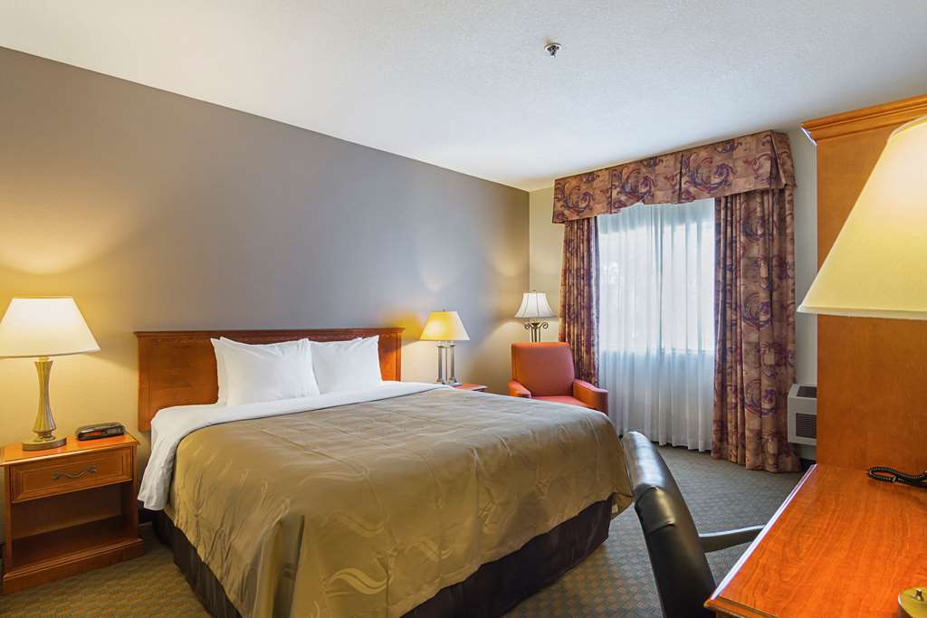 Quality Inn Fresno Yosemite Airport - photo 18