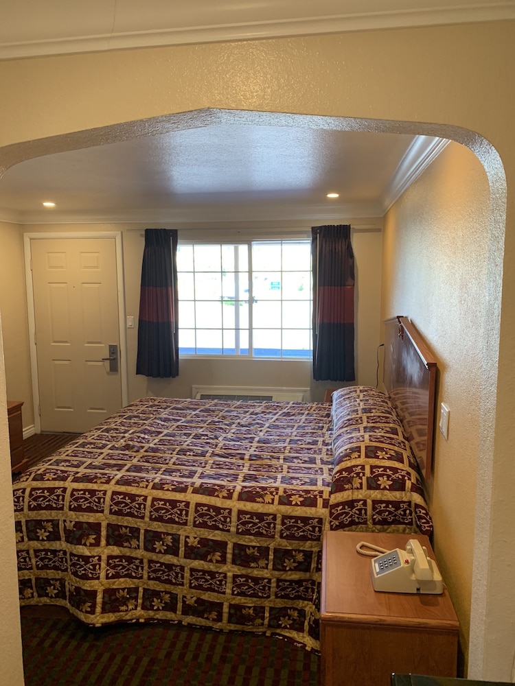 A 1 Budget Motel - photo 15