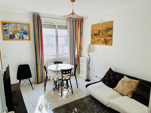 Ideal Pour Visiter Paris — hotel in Saint-Mande