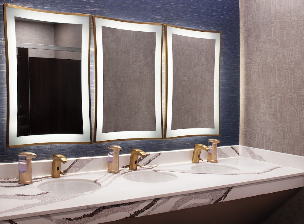 Hotel Royer Urbana Champaign Tapestry Collection by Hilton - photo 26