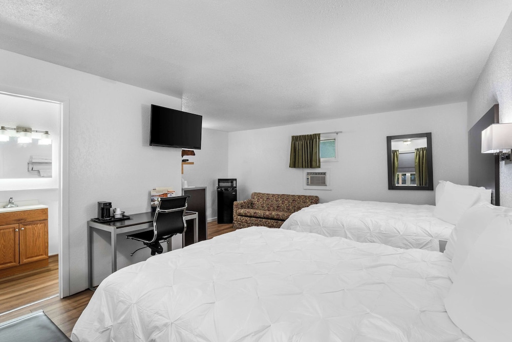 Americas Best Value Inn Jonesville Hillsdale - photo 11