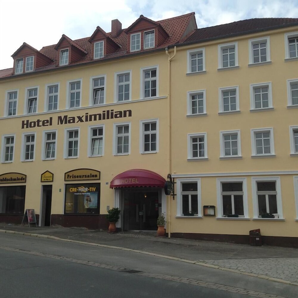 Hotel Maximilian - carbon neutral hotel in Zeitz