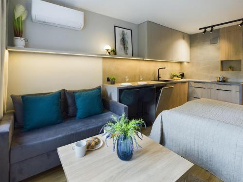 Beautiful Studio for Two People by Noclegi Renters — 4-Star Luxury Hotel in Warsaw, Poland