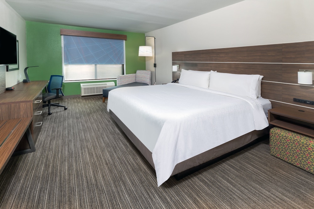 Holiday Inn Express & Suites West an IHG Hotel - photo 5